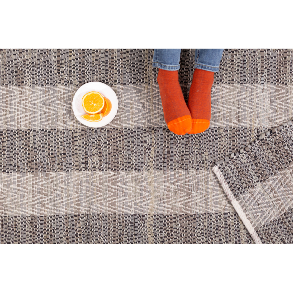 FISHBONE CARPET LEATHER GREY BEIGE 70x150cm IN