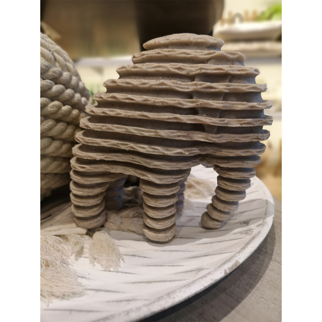 PAIDO DECO ELEPHANT POLYRESIN CEMENT 17x17x9 PRC