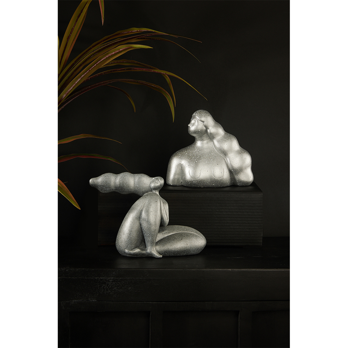 CHEVEU SILVER 1 DECO FIGURE POLYRESIN SILVER 19,5x