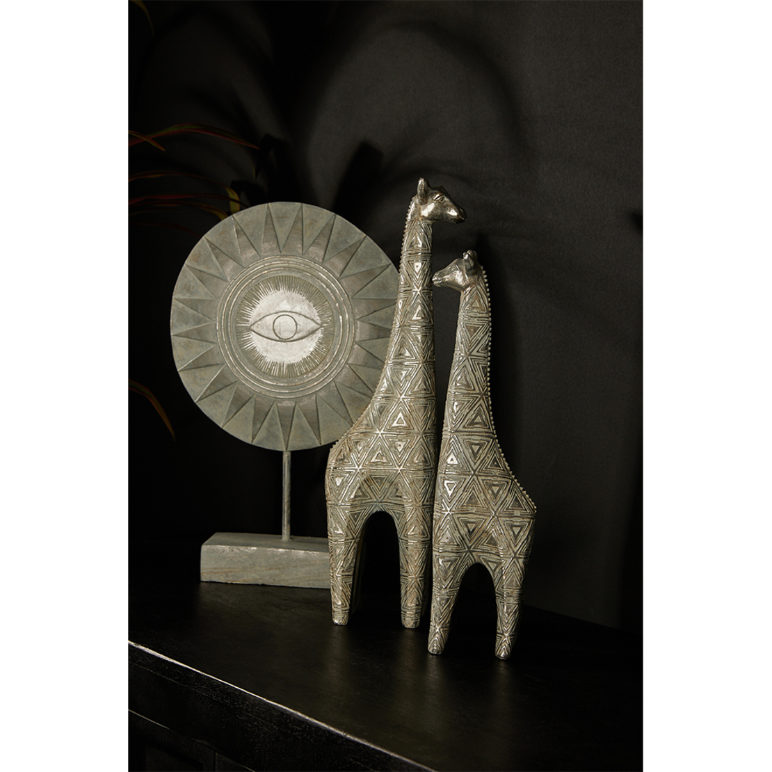 TOGO DECO GIRAFFE POLYRESIN SILVER ANTIQUE WHITE 9