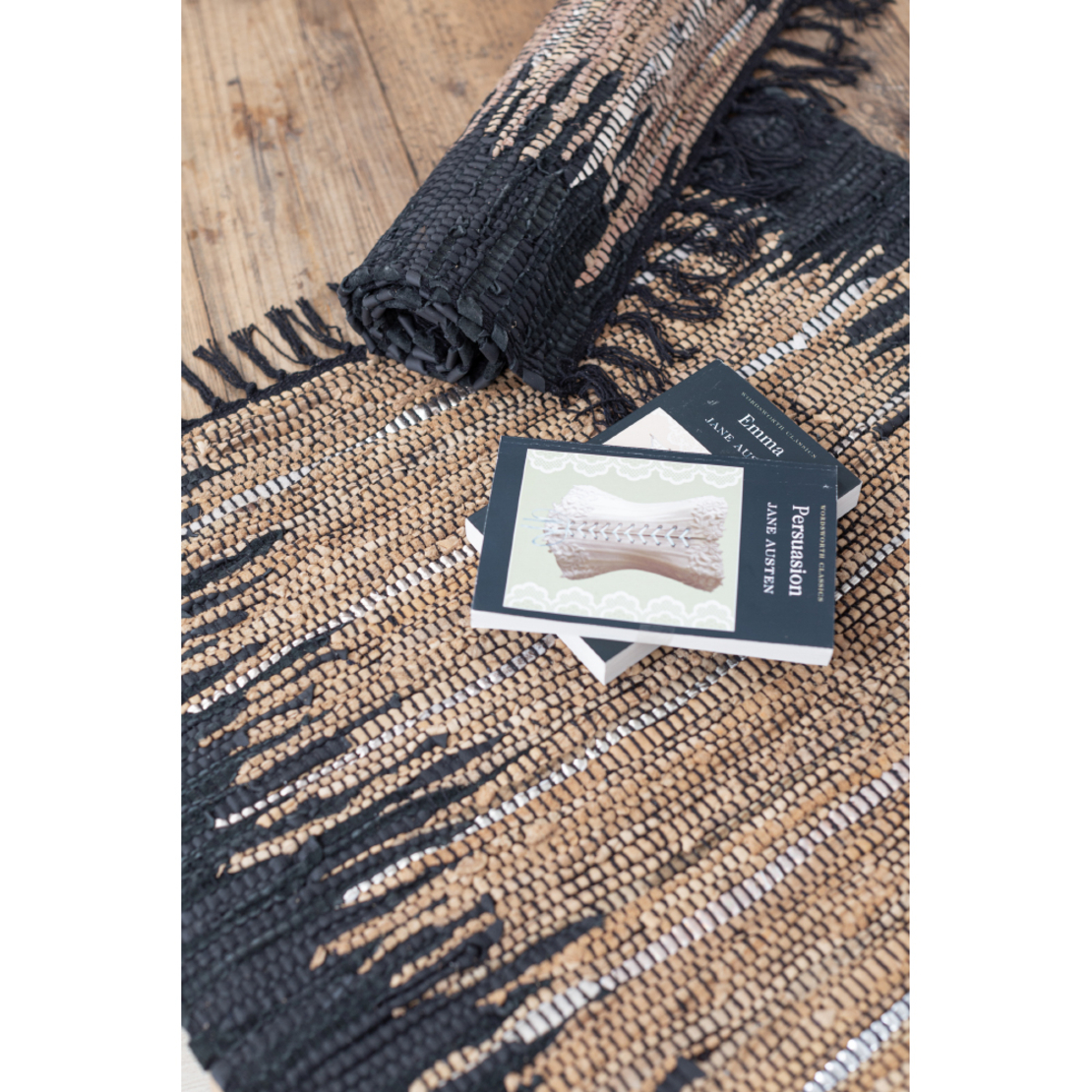 TERRA CARPET LEATHER BLACK BEIGE 60x90cm IN