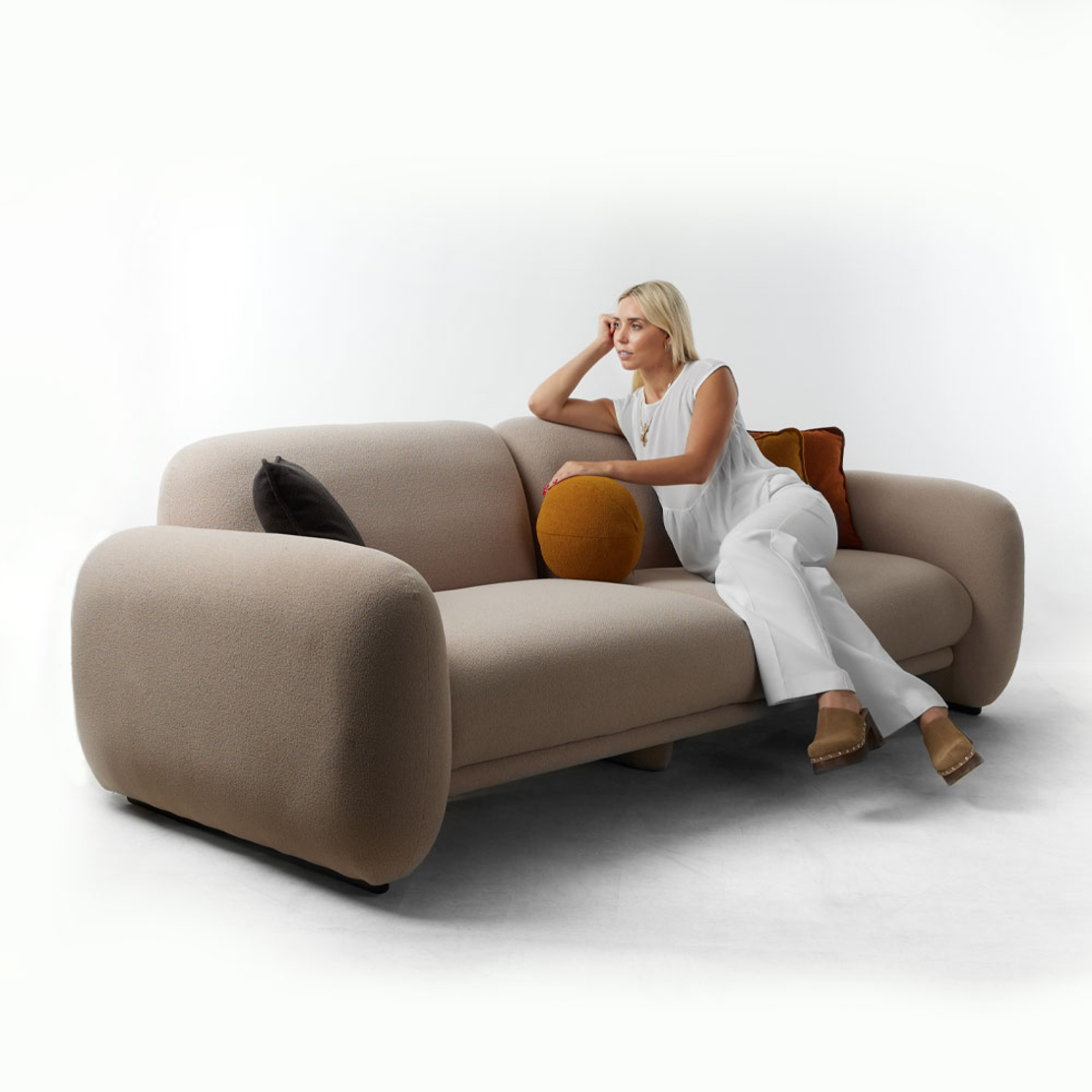 PUFFY SOFA 3SEAT FABRIC CREAM TR