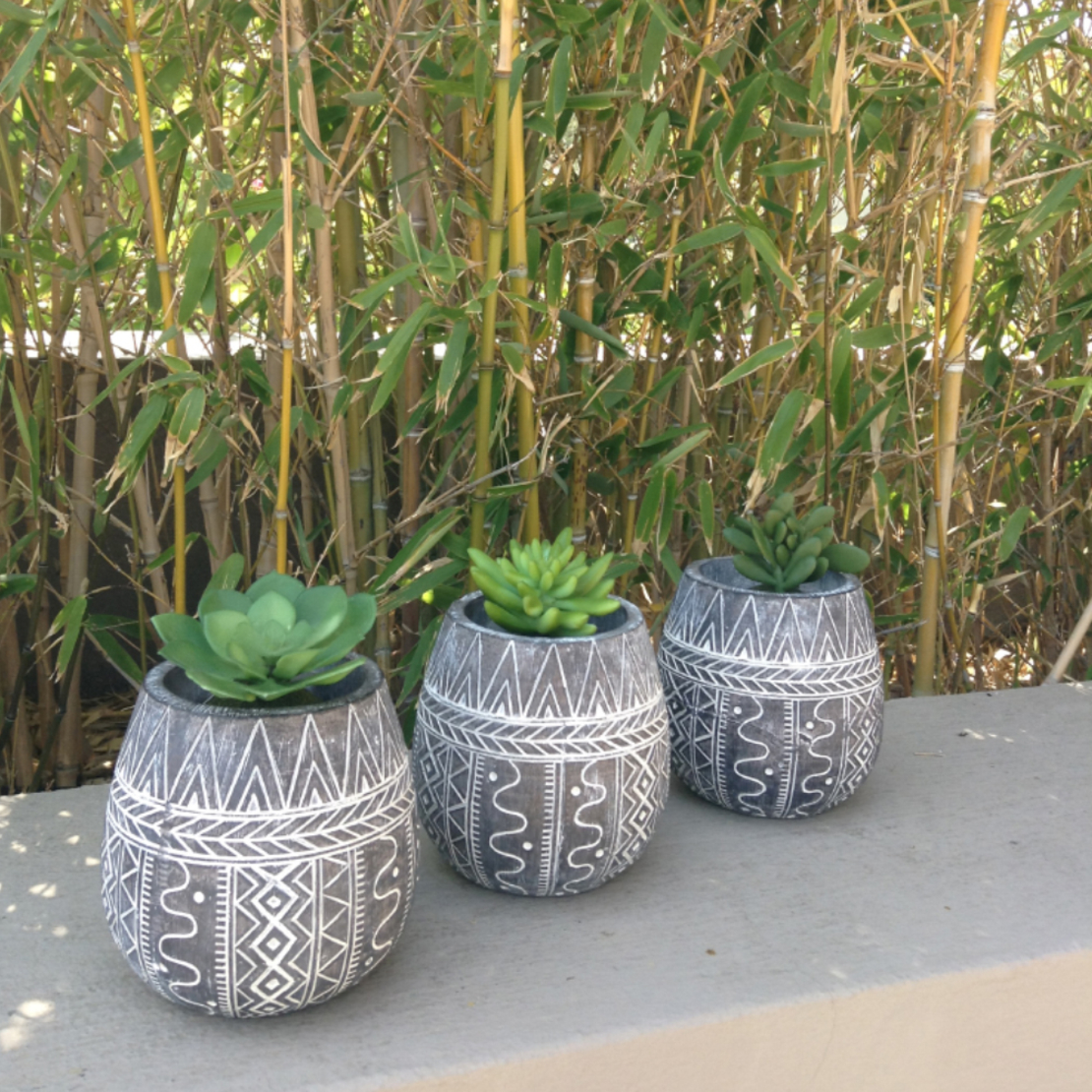 NOIR PLANTER POLYRESIN BLACK WHITE D12,5xH12,3cm P