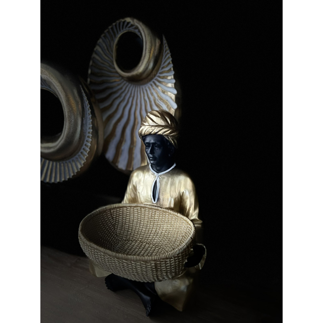 VEDAS DECO POLYRESIN GOLD BLACK 18,5x17,5xH26,5cm