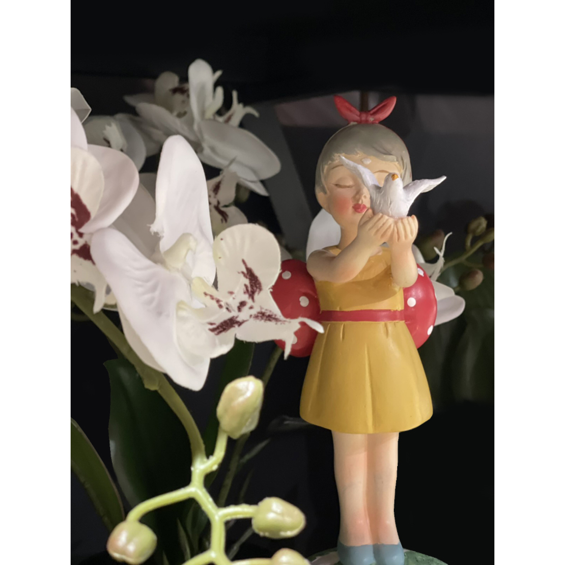 TRAVEL GIRL 1 DECO POLYRESIN MULTICOLOR D12,5xH29c