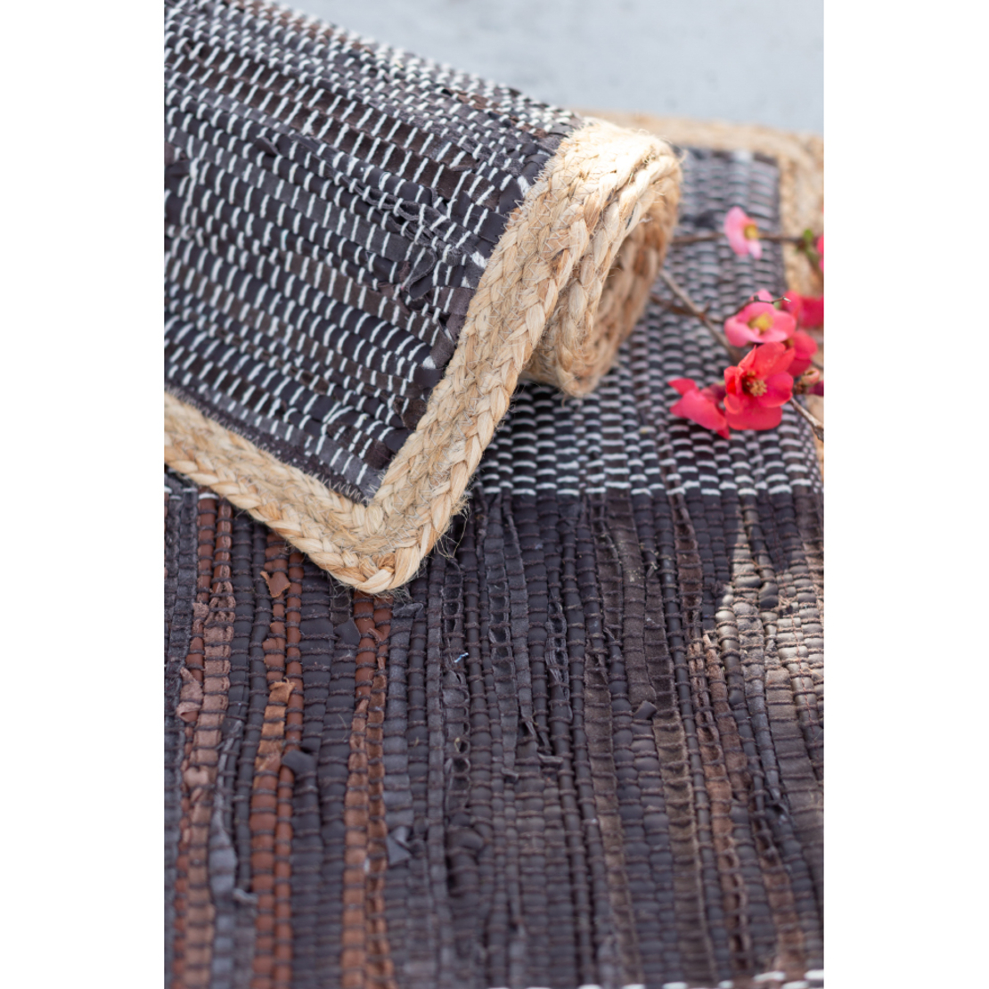 DARK CARPET LEATHER JUTE BLACK BEIGE 60x90cm IN