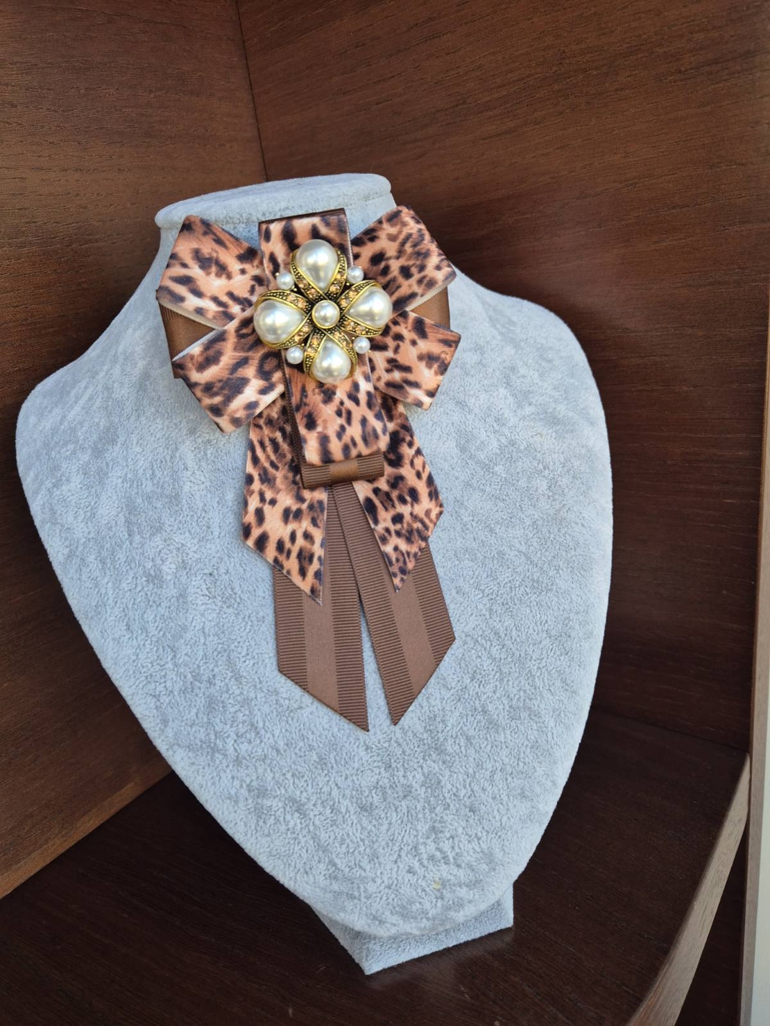 Leopard Bow Brooch