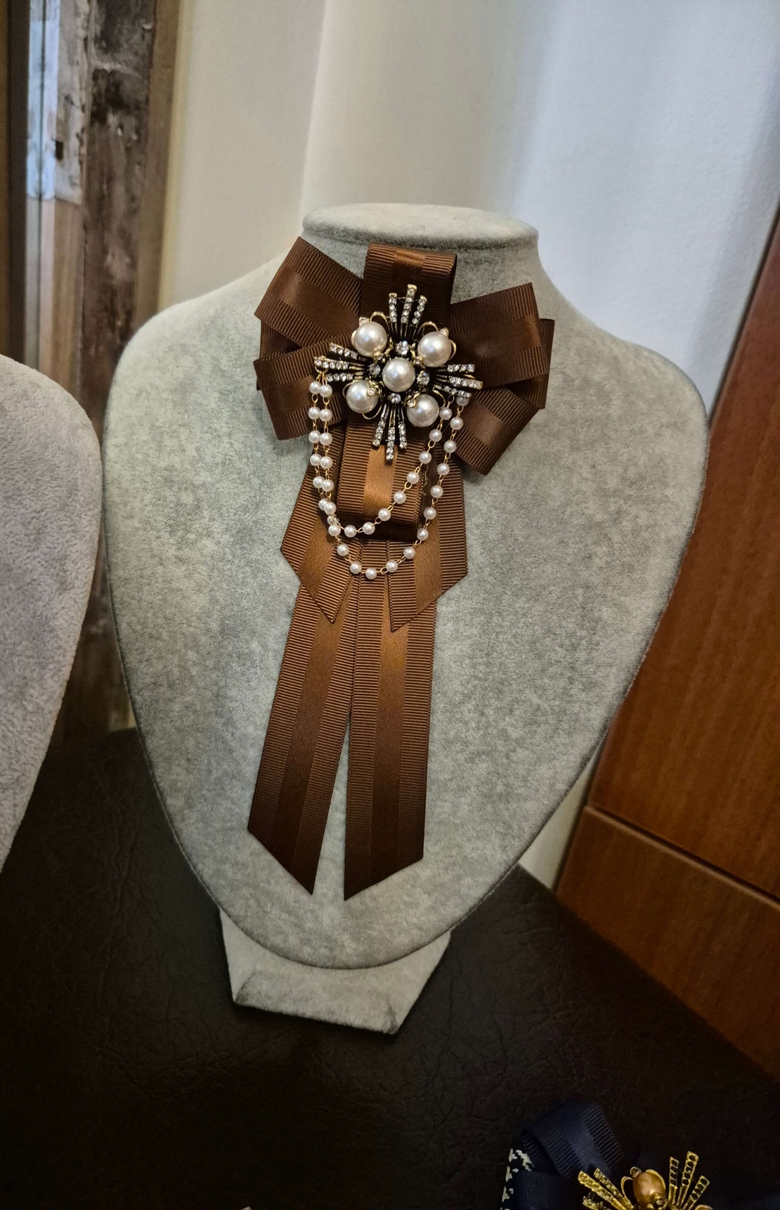 Brown Bow Brooch