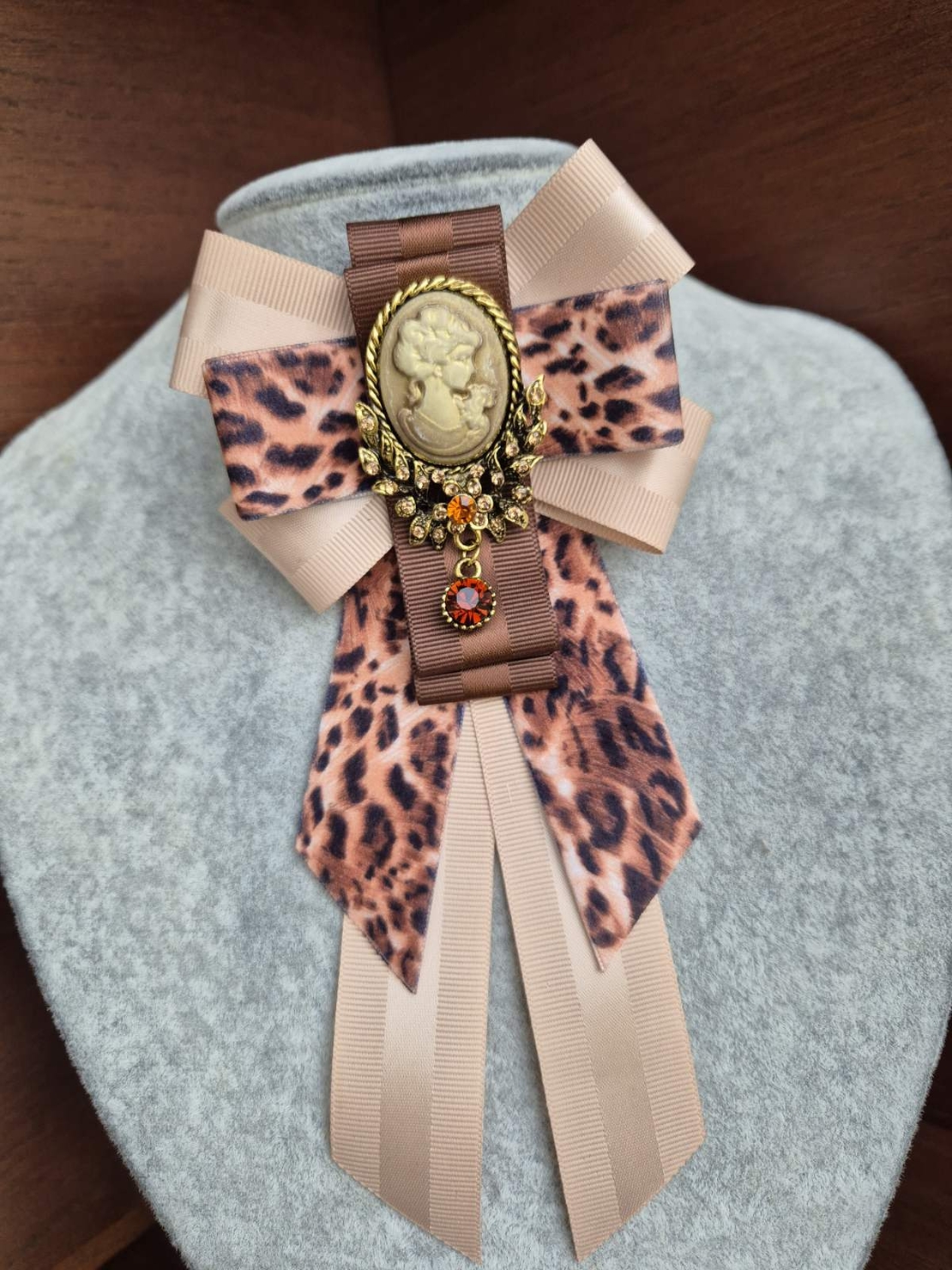 Leopard Bow Brooch