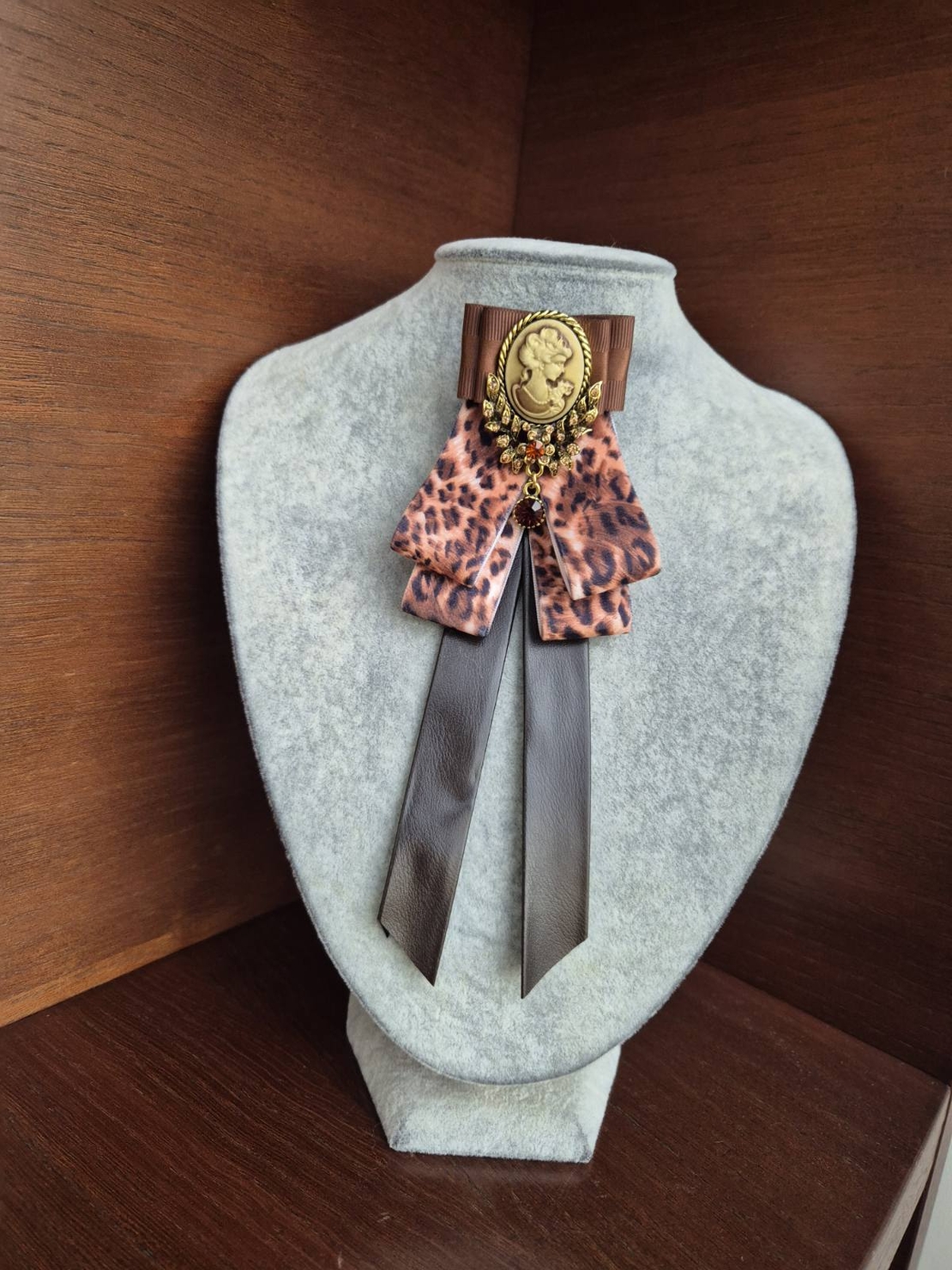 Leopard Bow Brooch