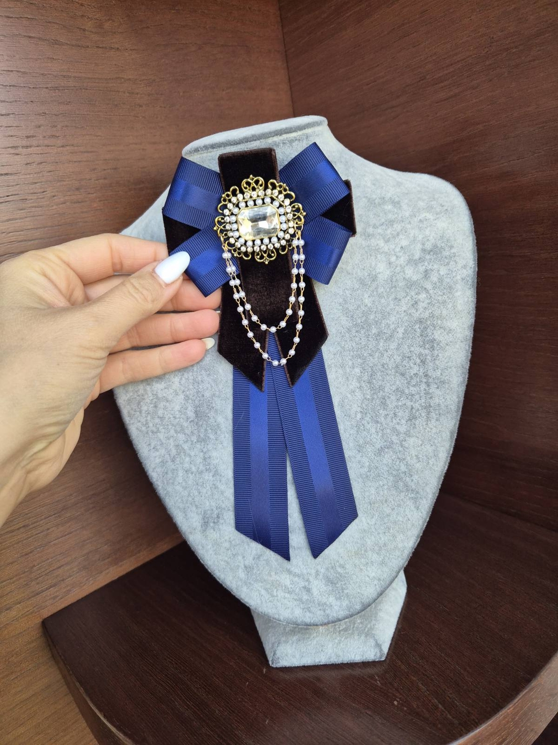 Blue and brown velvet  brooch