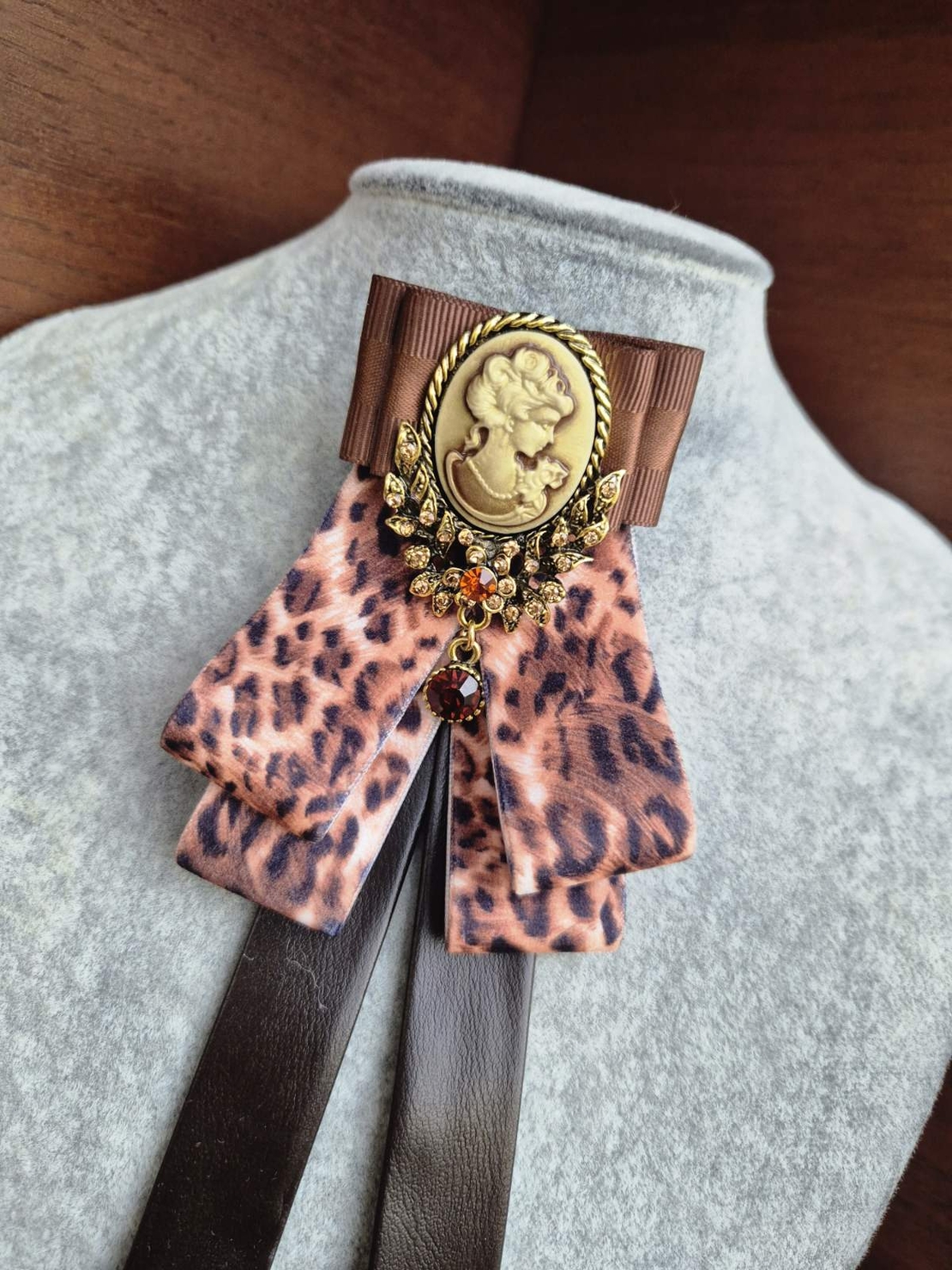 Leopard Bow Brooch