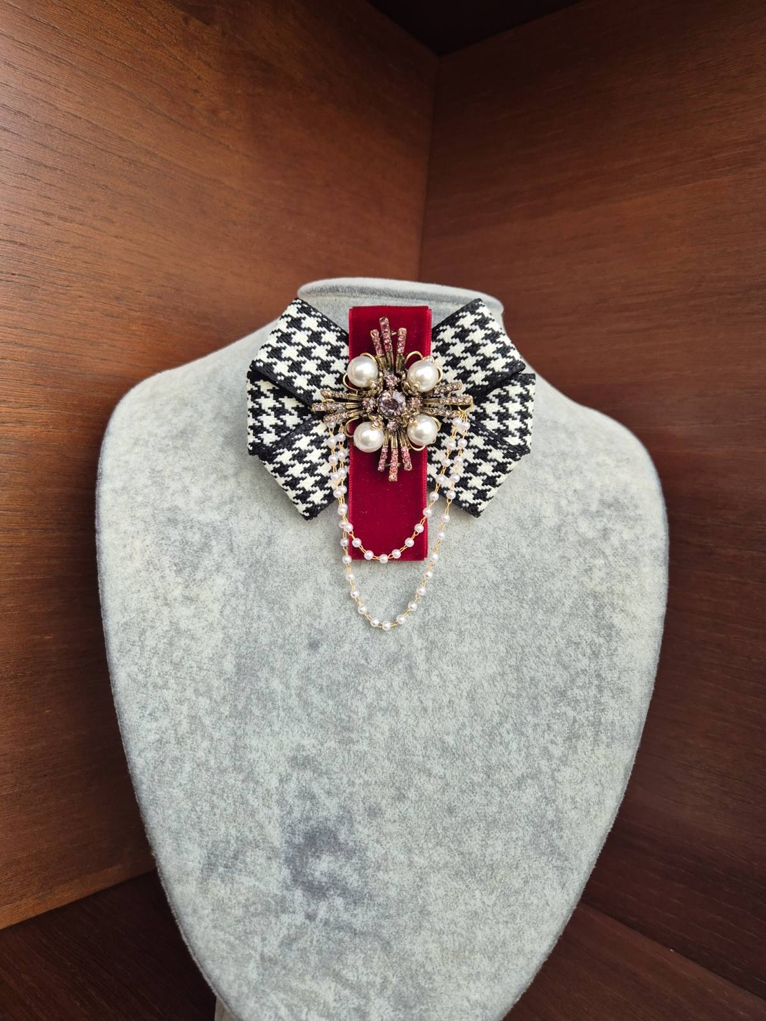 Burgundy  Mini Brooch