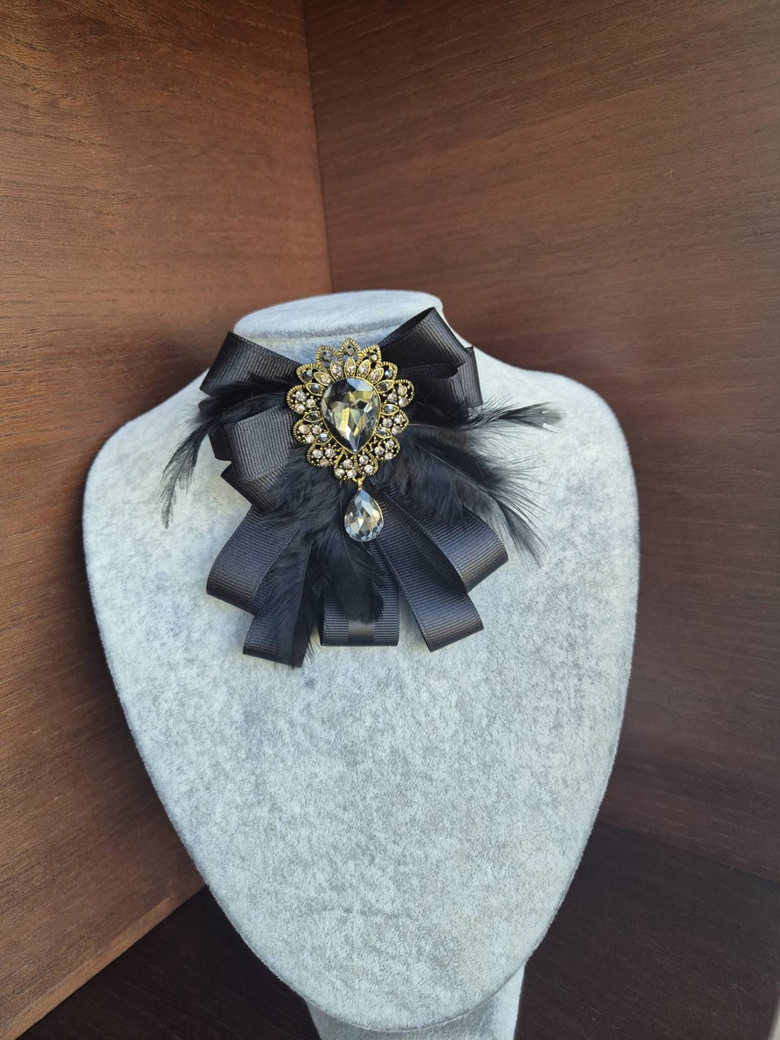 Black Bow brooch