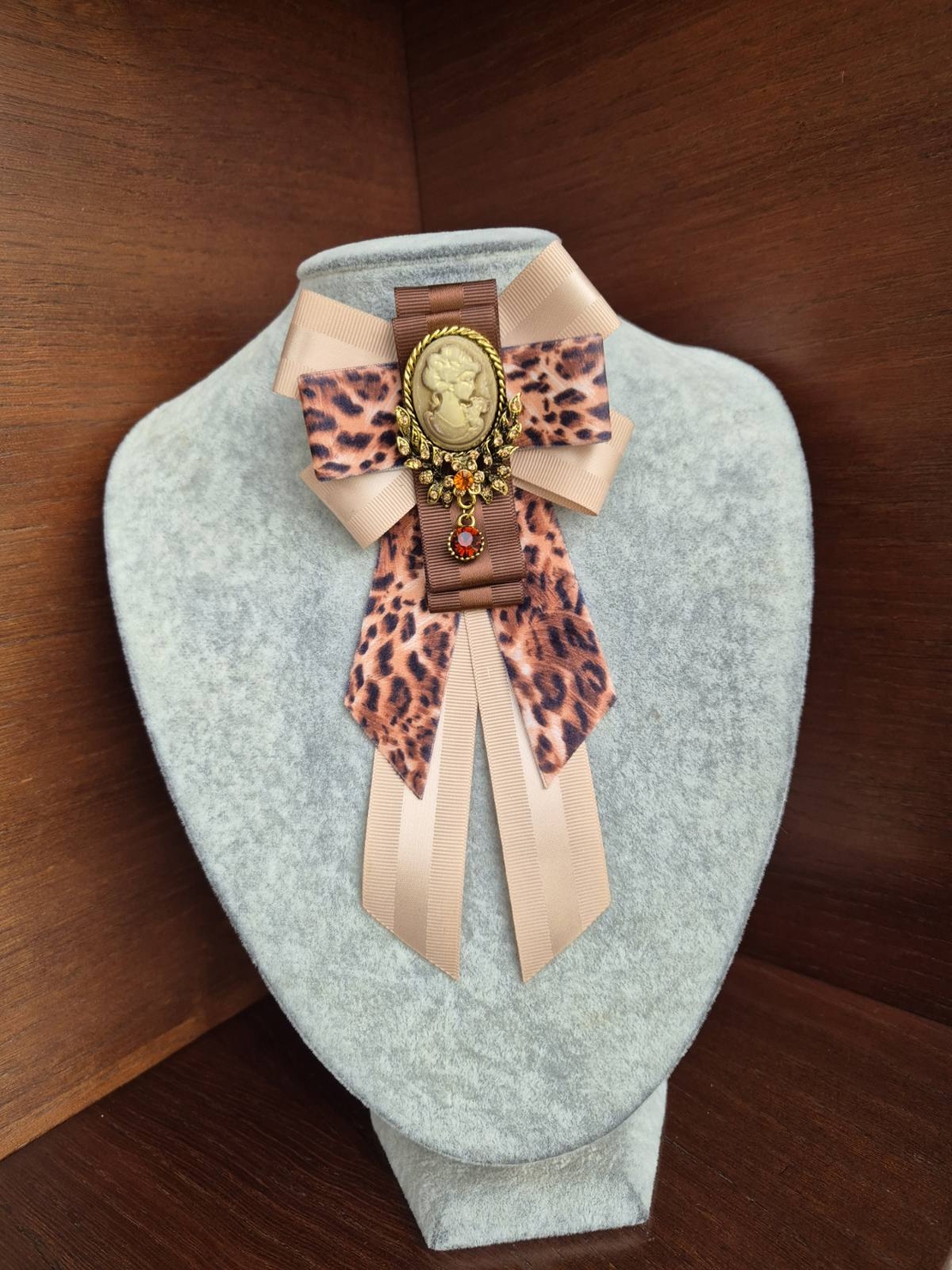Leopard Bow Brooch