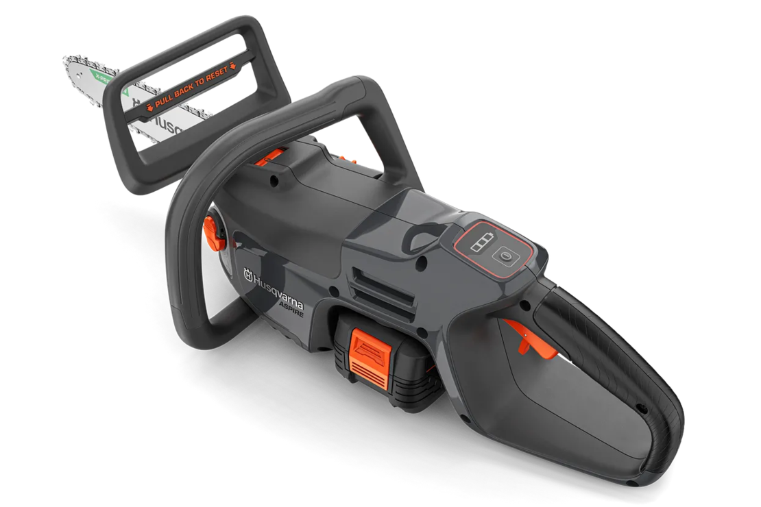 Husqvarna Aspire™ C15X-P4A с батерия и зарядно устройство