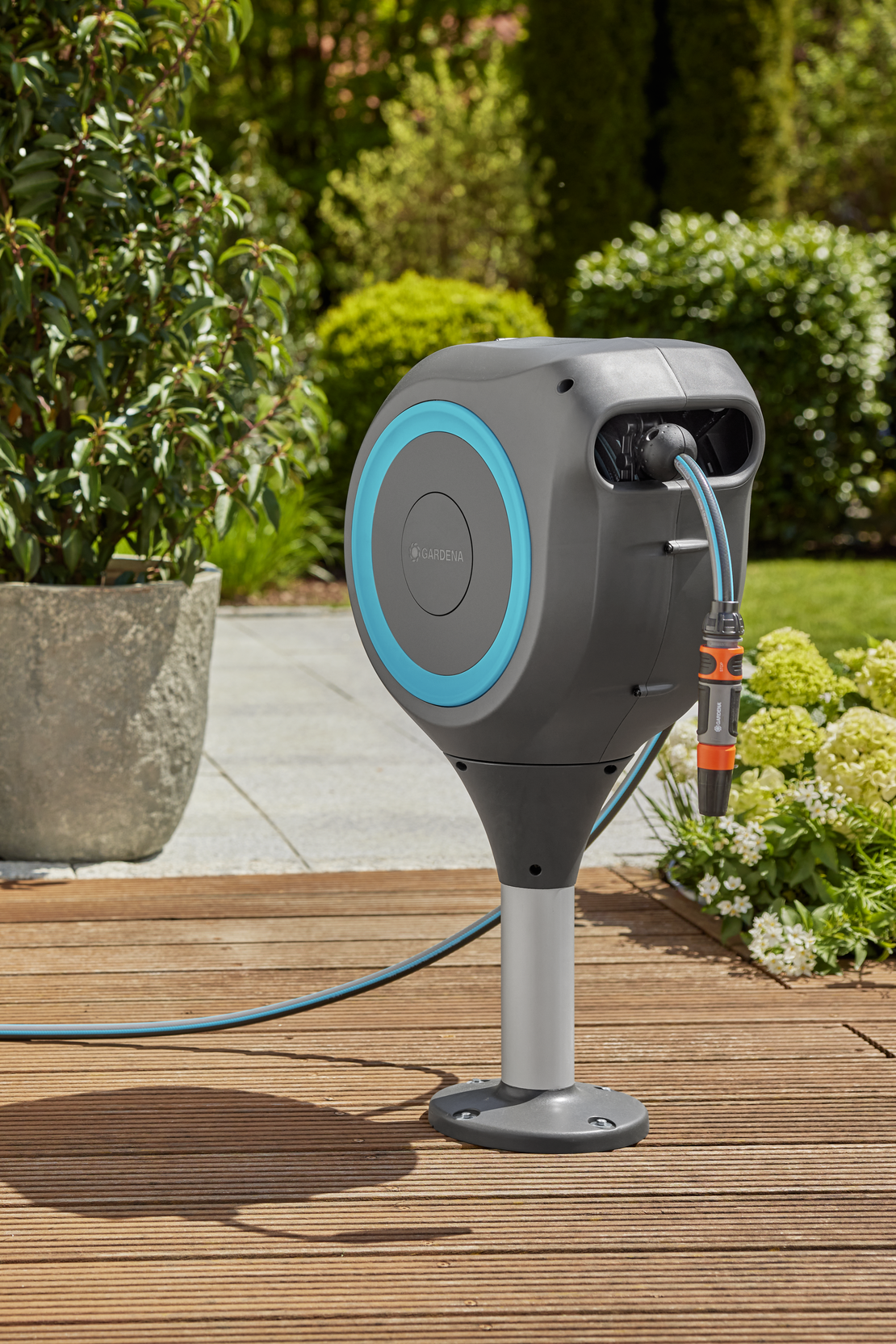 Terrace Hose Box RollUp M, 20 m hose, turquoise, automatic roll-up