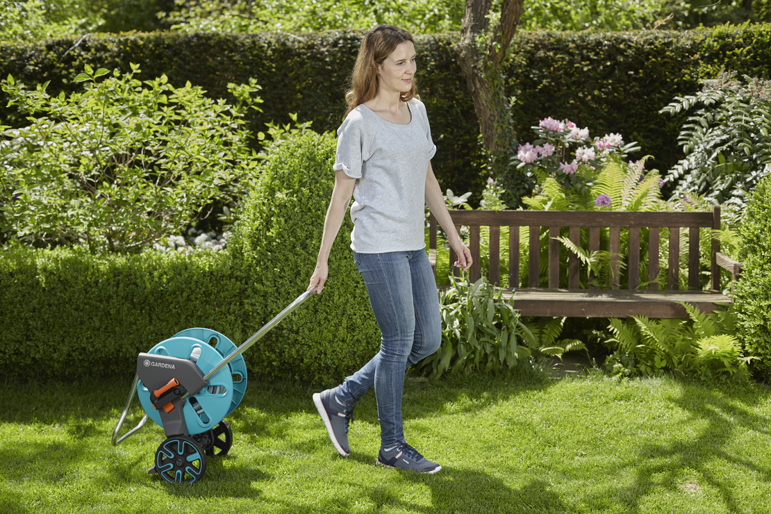 Комплект количка с маркуч AquaRoll M