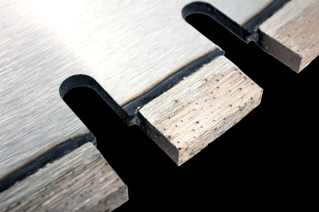 Husqvarna ELITE-CUT™ W1610