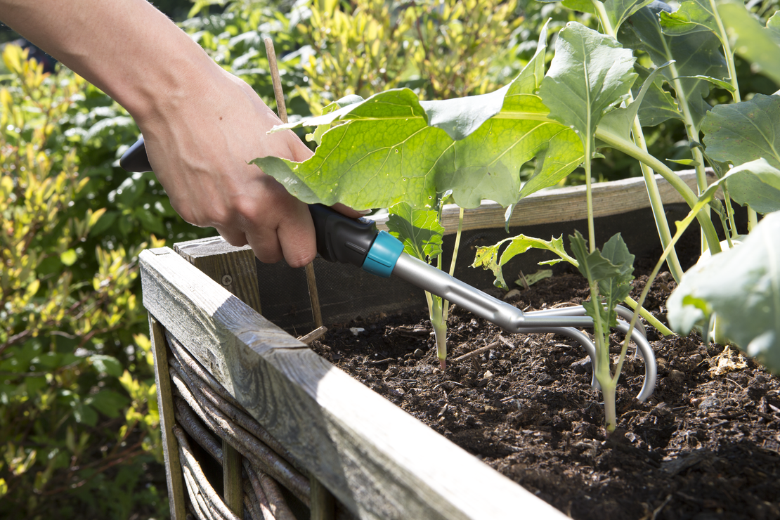 GARDENA Comfort small cultivator, grubber, working width 7 cm, ergonomic, corrosion-resistant