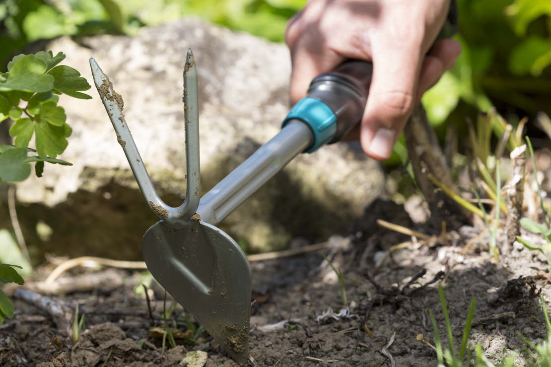 GARDENA Comfort small hoe, hand hoe, corrosion-resistant, ergonomic handle