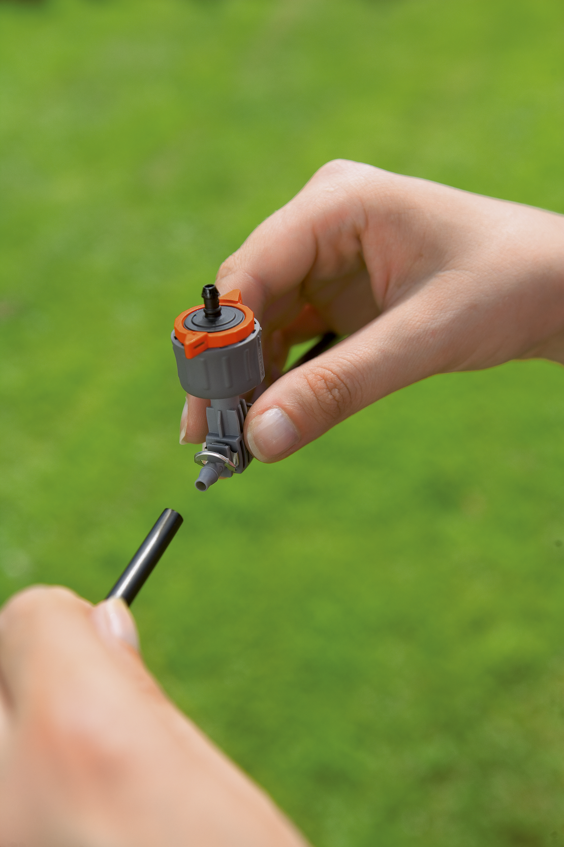 Регулируема редова капкова глава, изравняваща налягането