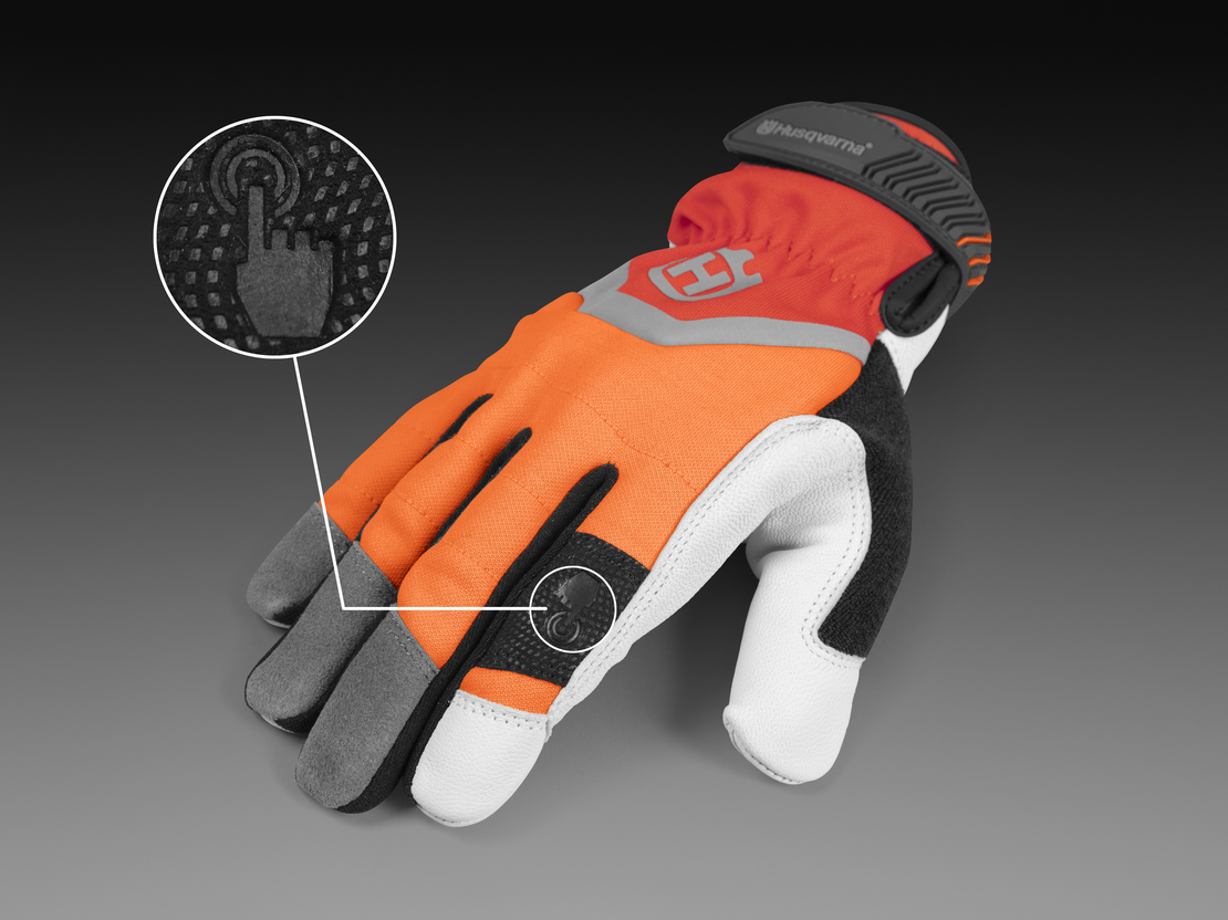 Gloves, Technical with saw protection