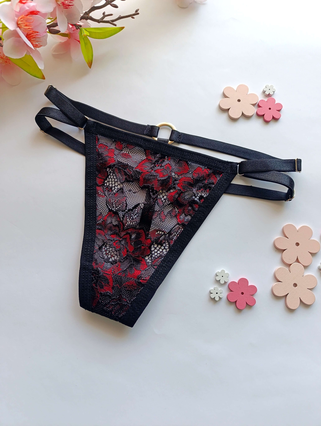 Дантелена прашка Noir