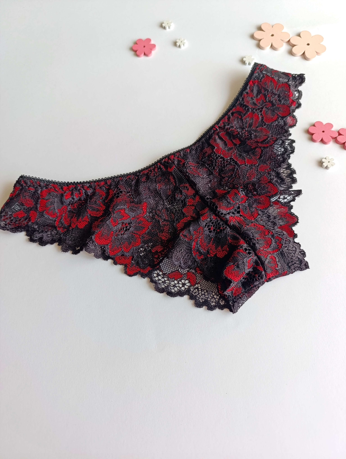 Дантелени бразилиани Noir – луксозно българско дамско бельо (XS–XXXL)