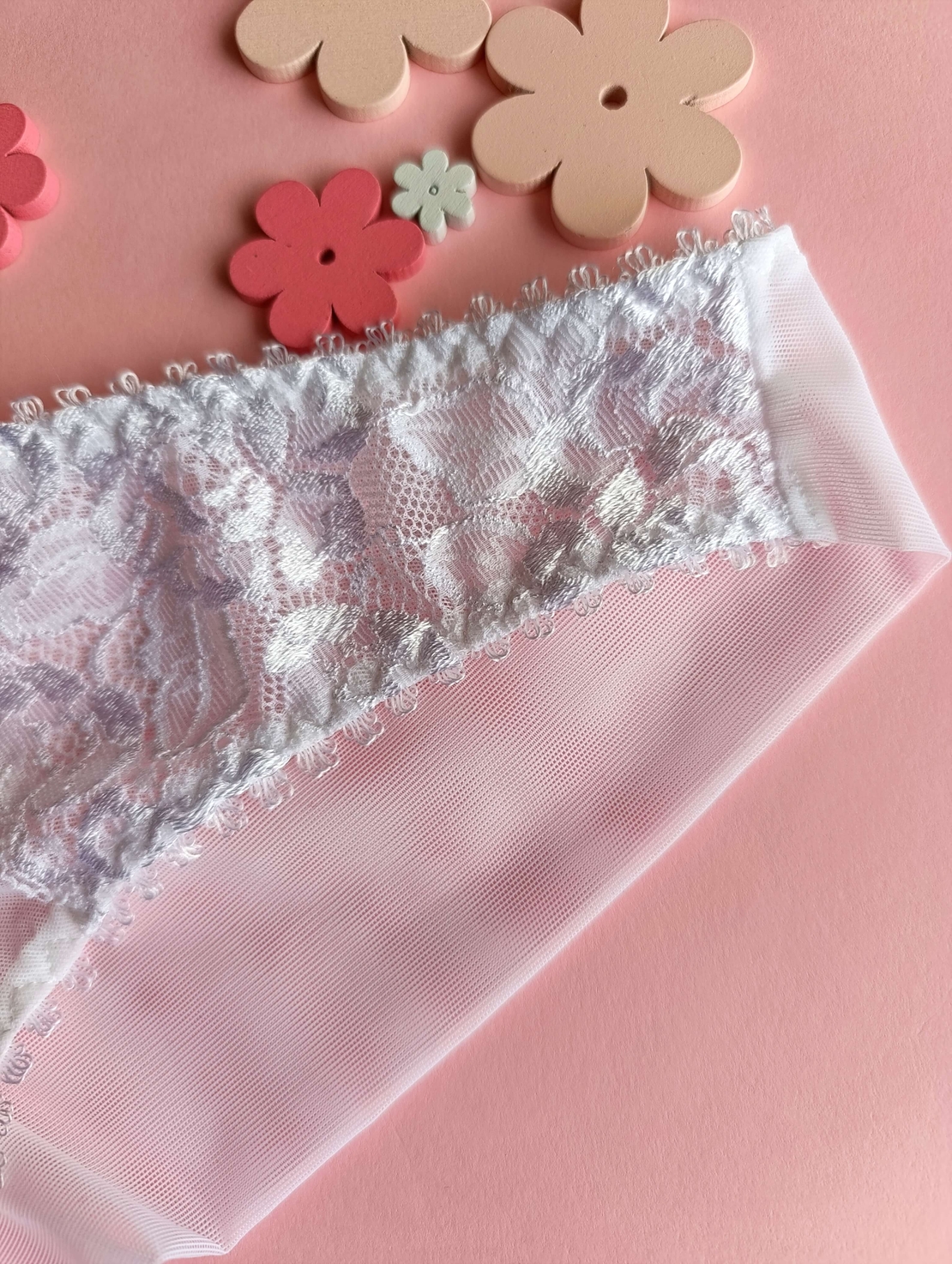 Луксозна дамска бразилиана Alegra от дантела и еластичен тюл