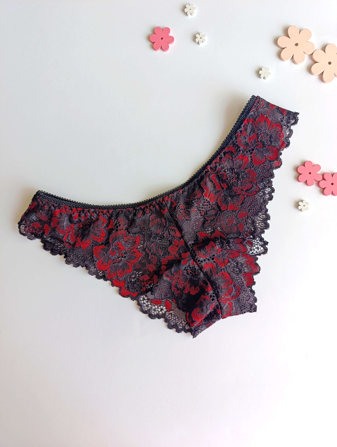 Дантелени бразилиани Noir – луксозно българско дамско бельо (XS–XXXL)