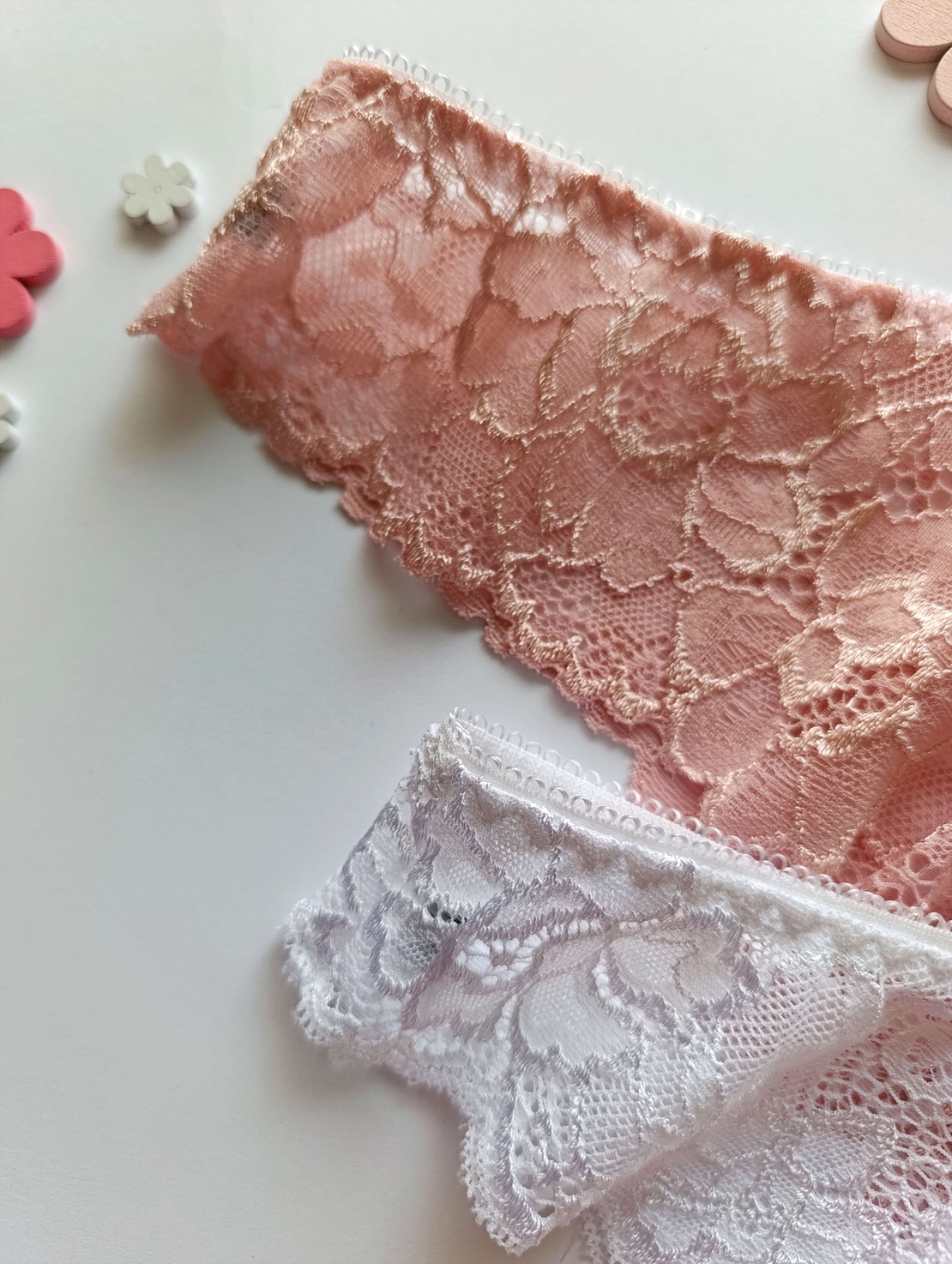 Пакет дантелени бразилиани Цветно очарование