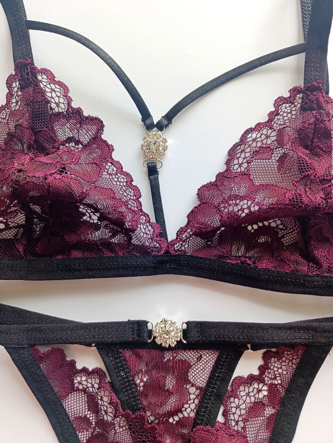 Луксозен дантелен комплект бельо Plum | MS Lingerie