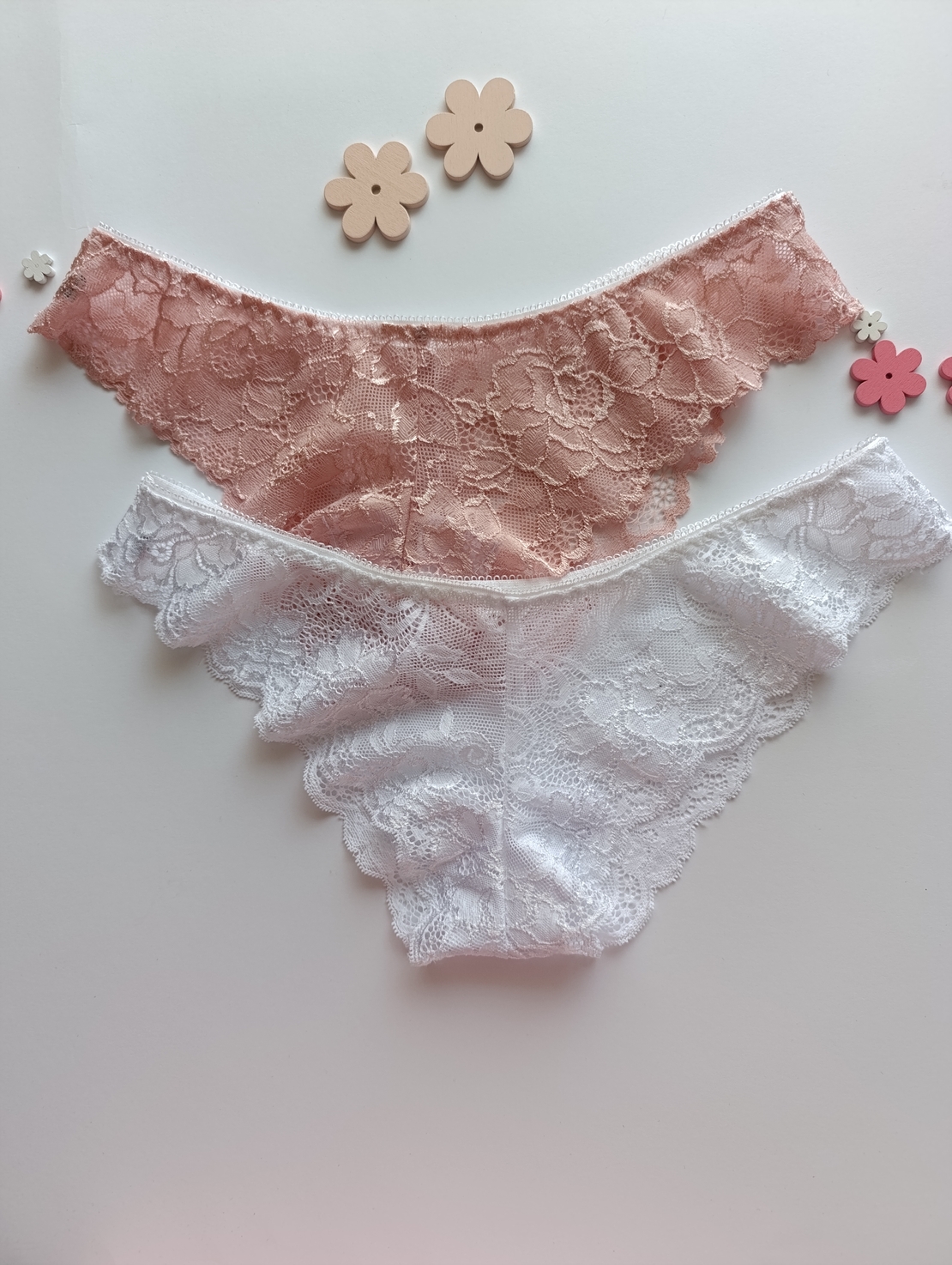 Пакет дантелени бразилиани Цветно очарование