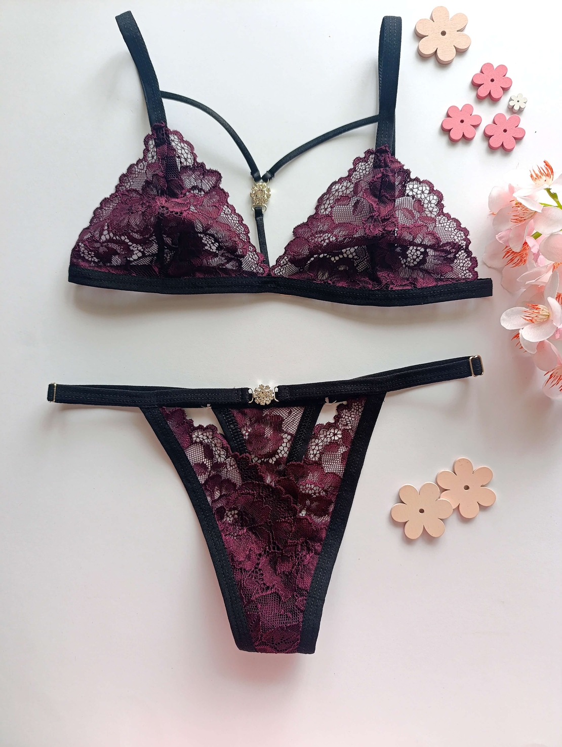 Луксозен дантелен комплект бельо Plum | MS Lingerie