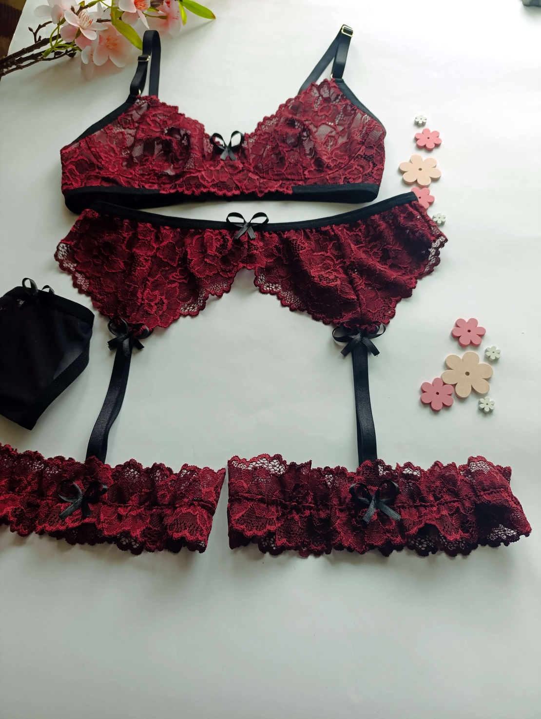 Дантелен жартиер Desire