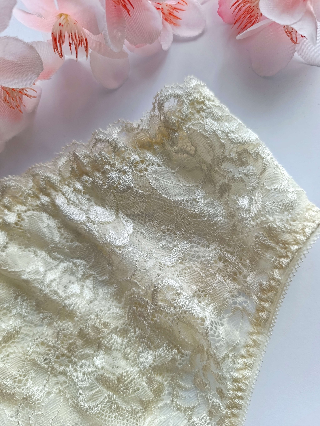 Дантелени бикини с висока талия Vanilla | MS Lingerie