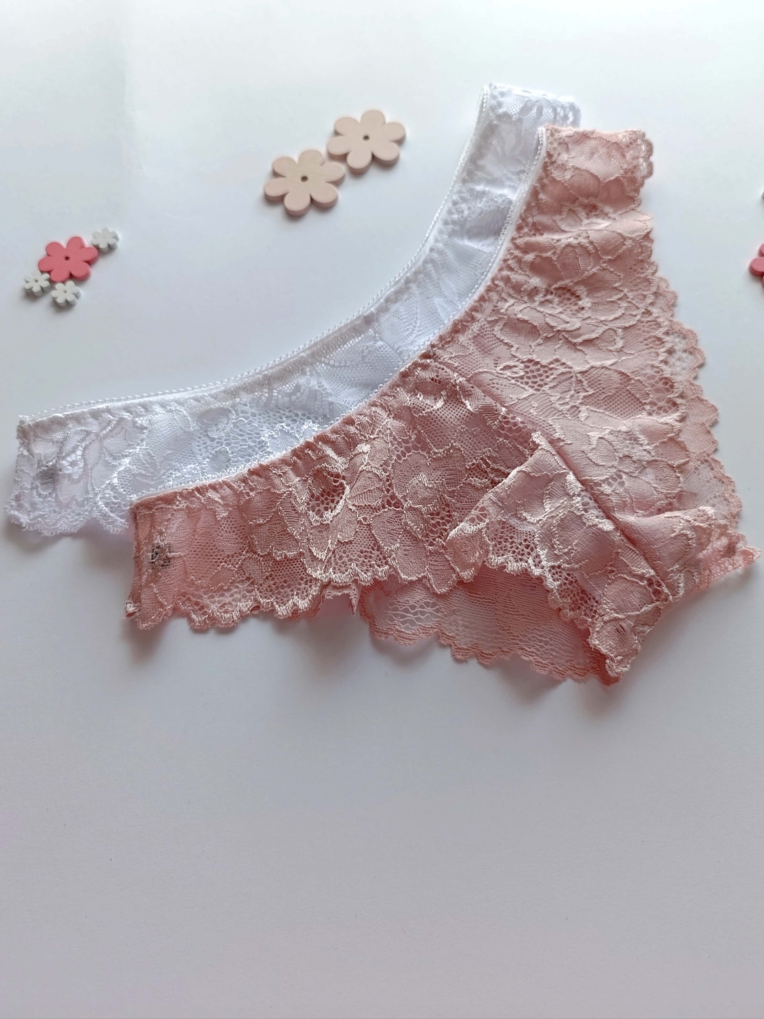 Пакет дантелени бразилиани Цветно очарование