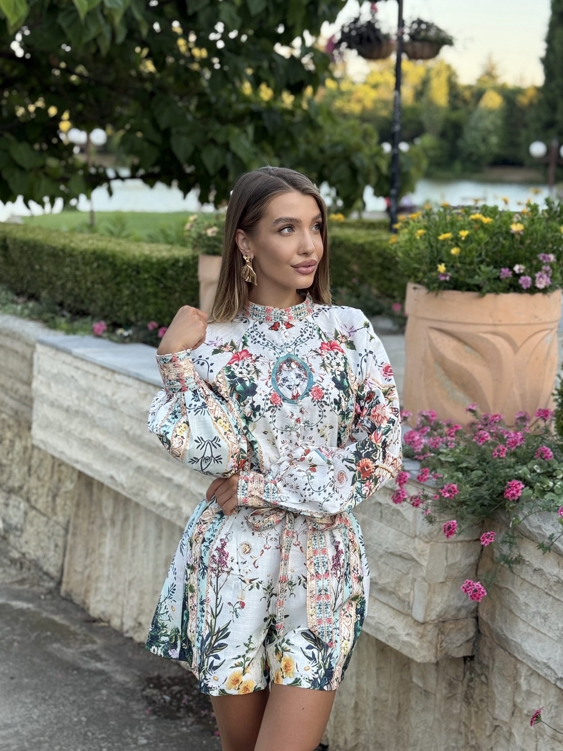 Флорален комплект с коланче