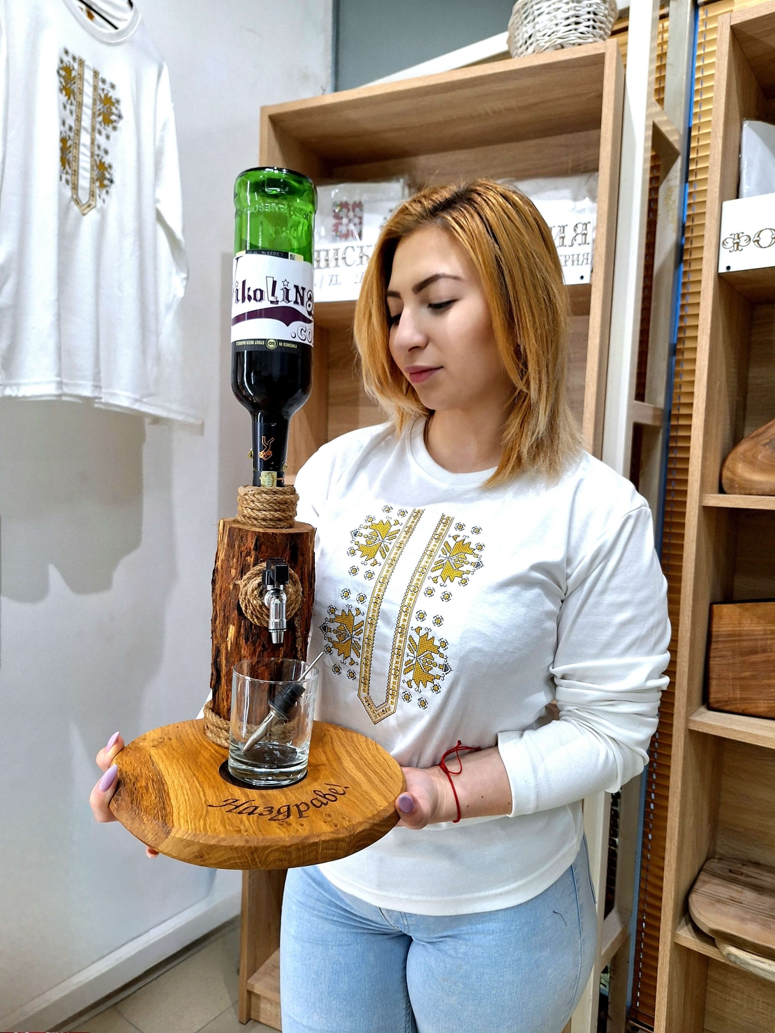 Диспенсър за алкохол 