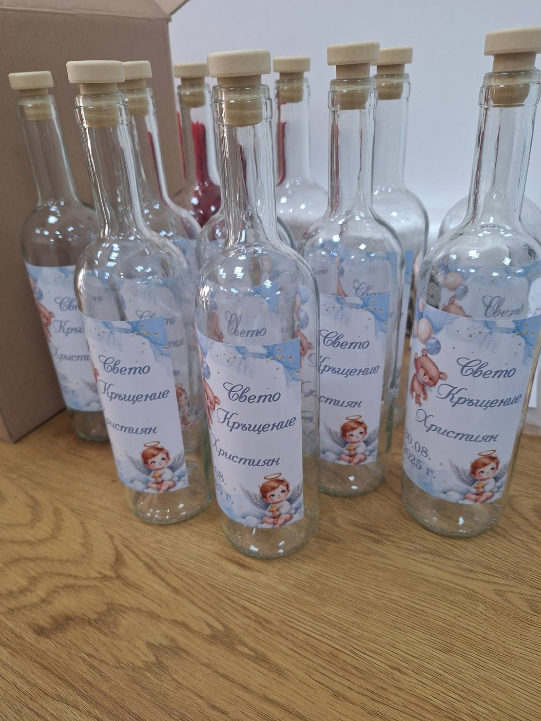 Бутилки с етикет Кръщене