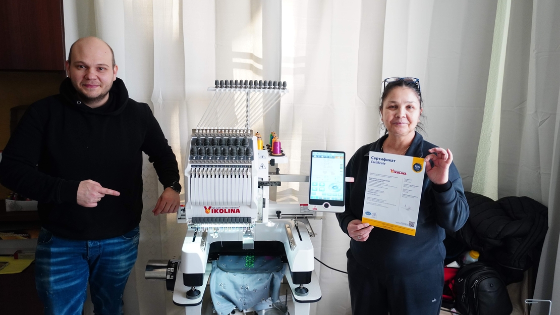 НОВ МОДЕЛ Бродировъчна машина Едноглава 400 х 280 мм.