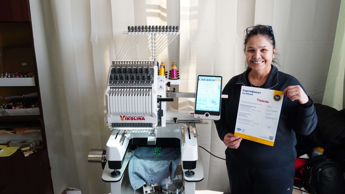 НОВ МОДЕЛ Бродировъчна машина Едноглава 400 х 280 мм.