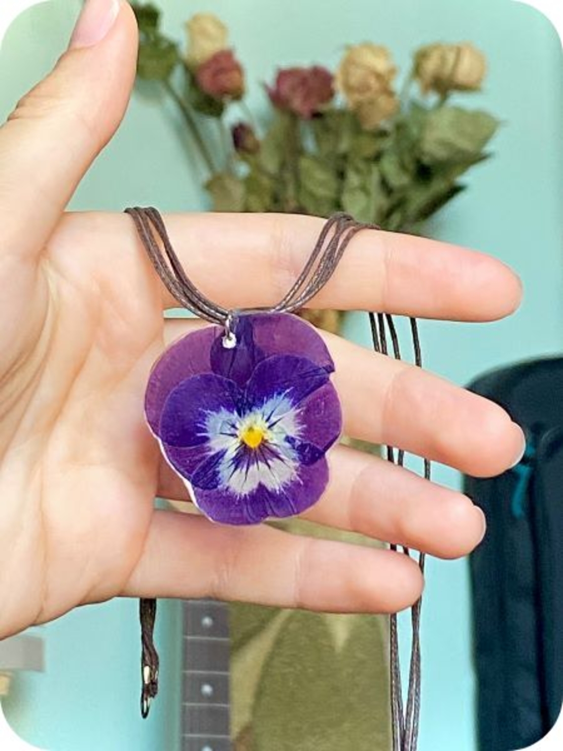 Чоукър с Теменужка