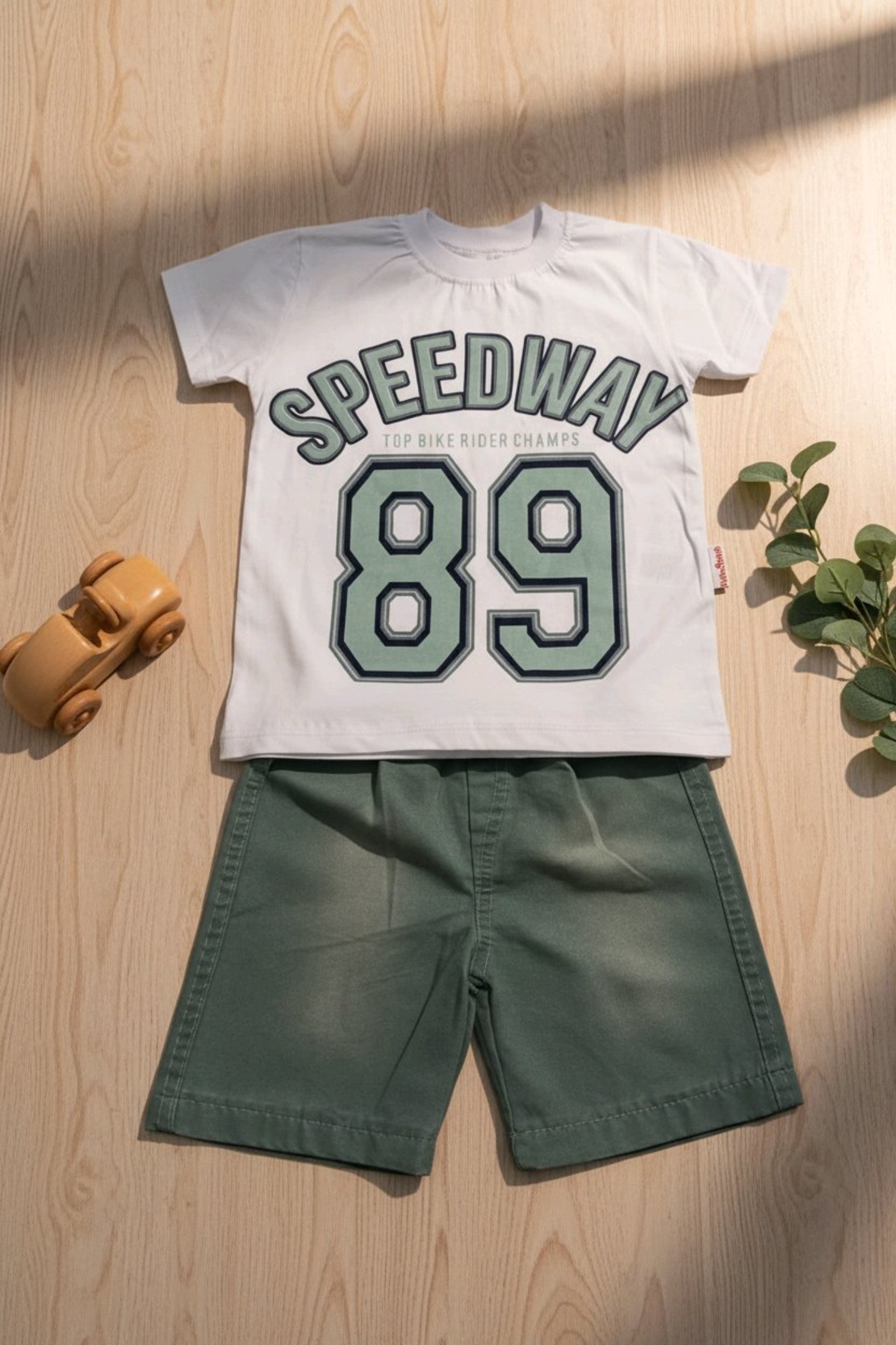 Комплект за момче в зелено