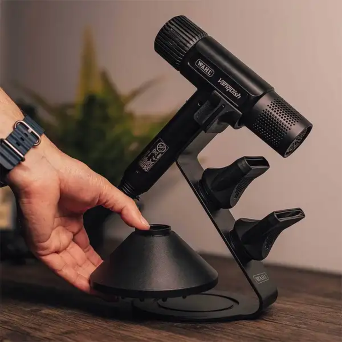 Стойка за сешоар WAHL Vanquish®