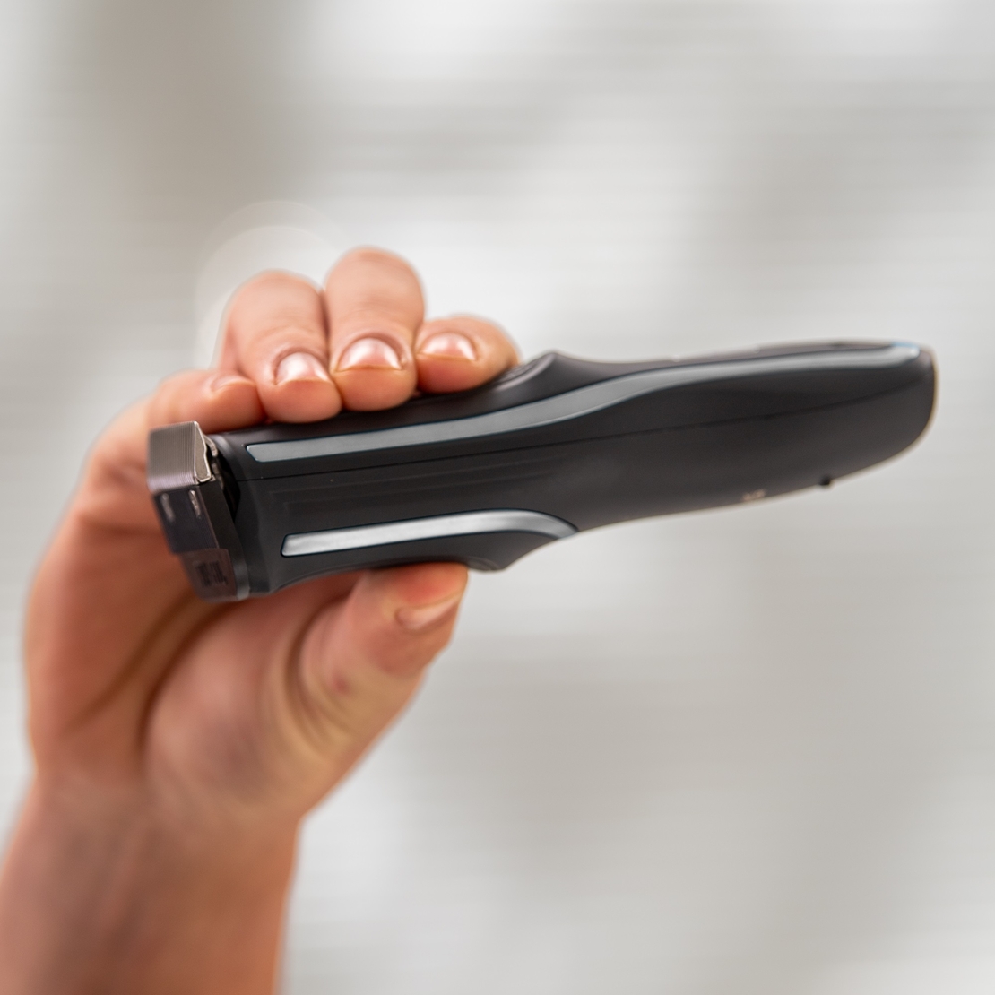 Акумулаторна машинка за подстригване Wahl Self-Clip 360™