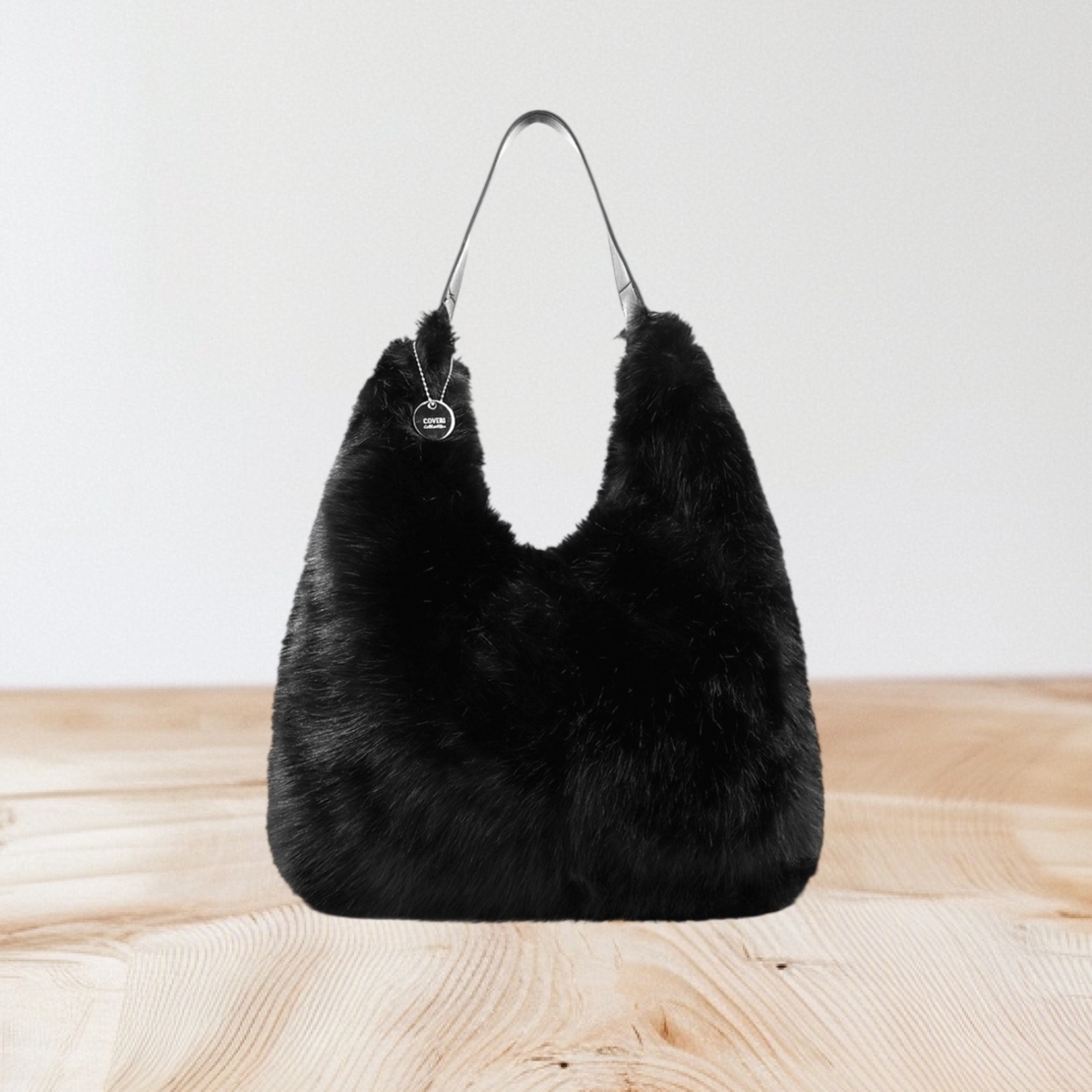 ЧАНТА ЧЕРН0