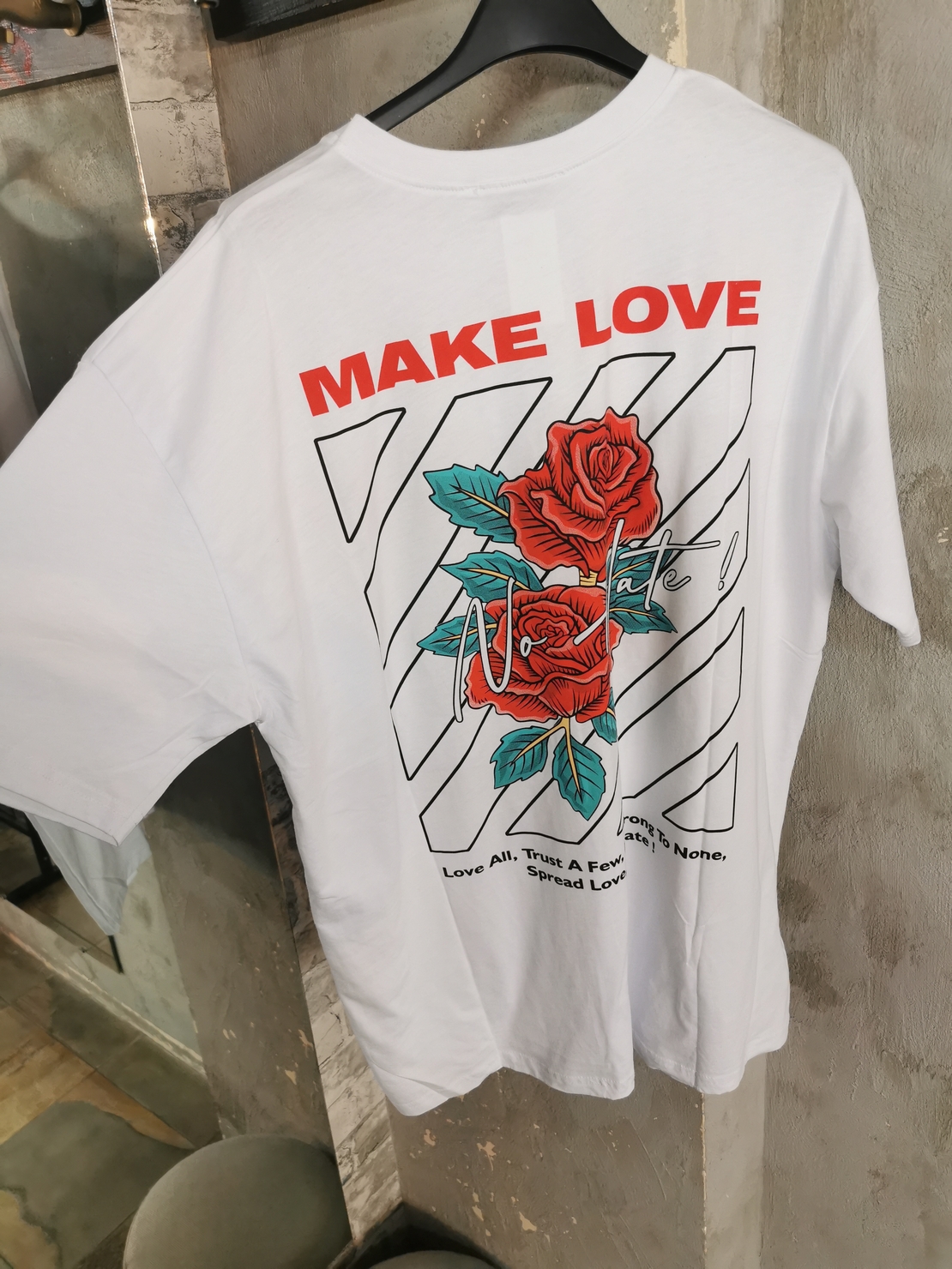 Тениска unisex Make love