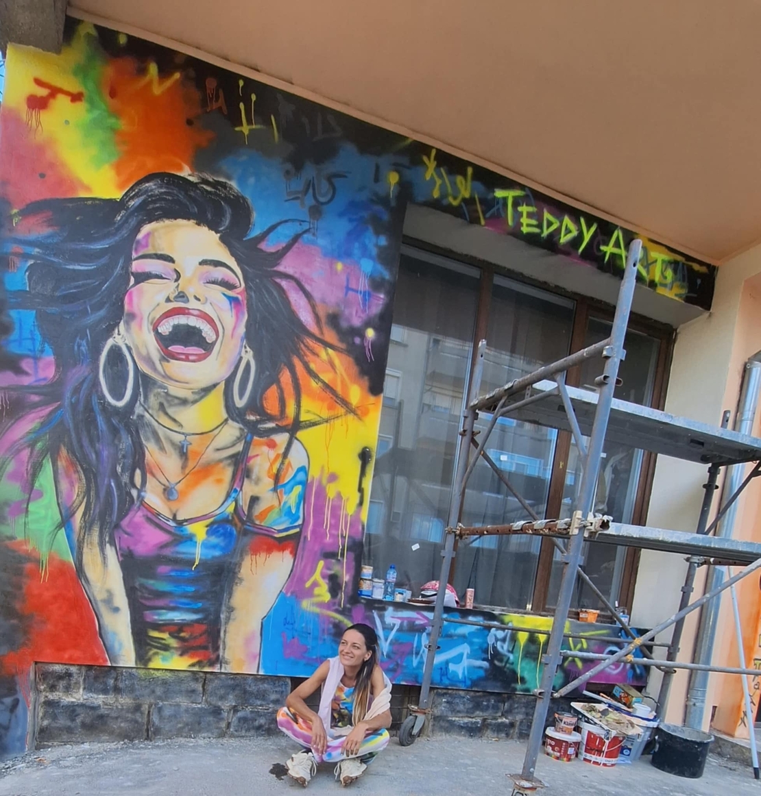 Рисунка върху фасада на къща